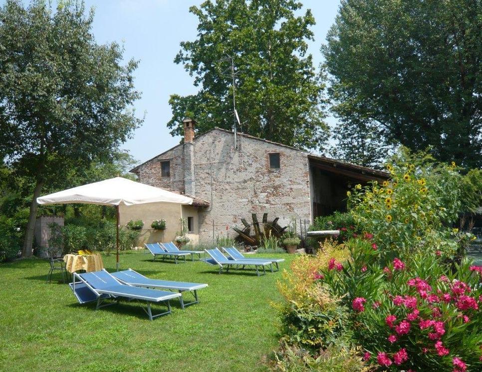 Agriturismo Villa Dei Mulini ヴォルタ・マントヴァーナ エクステリア 写真